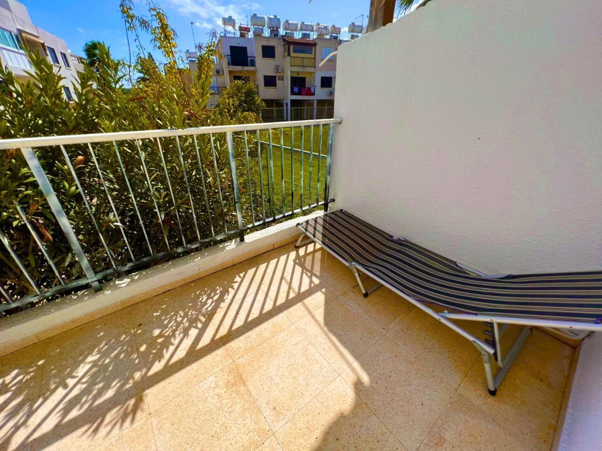 Taniandres Apartments Paralimni Exterior photo